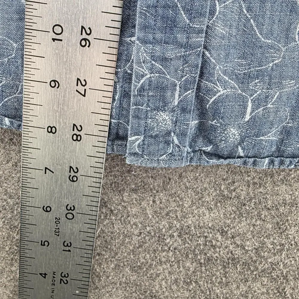 Banana Republic brand banana